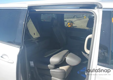 2018 Kia Sedona Sx z USA, uszkodzony, nr VIN KNDMC5C1XJ6375757